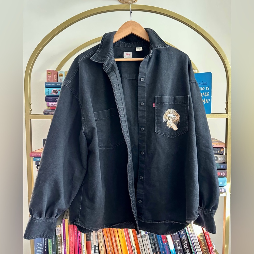Levi's Black Denim Shirt with Unique ‘’Shut the F@#% Up” Detailing 👕